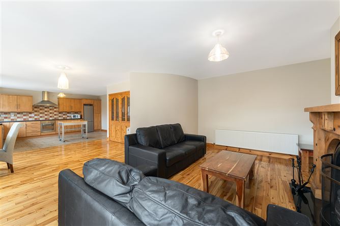 58 River Crescent, Virginia, Co.Cavan