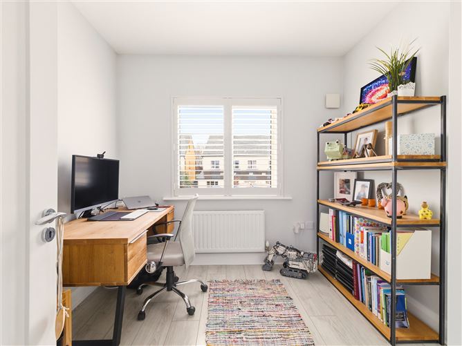 32 Finlay Park, Naas, Co. Kildare