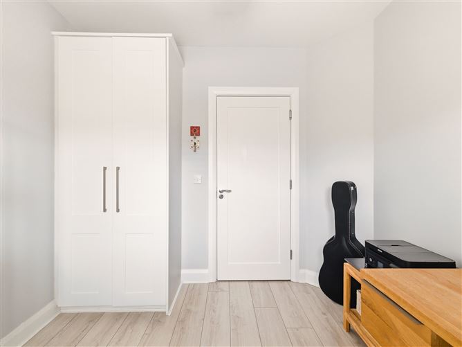 32 Finlay Park, Naas, Co. Kildare