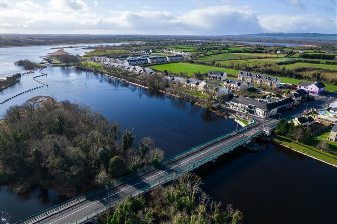 Development Site, Tarmonbarry, Co. Roscommon, Folio: RN6512F