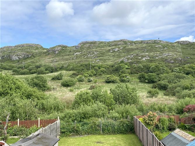 27 Cuirt Cregg, Clifden, Co.Galway