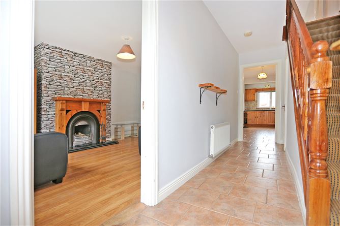 43 Dun Aras, Hurlers Cross, Shannon, Co. Clare