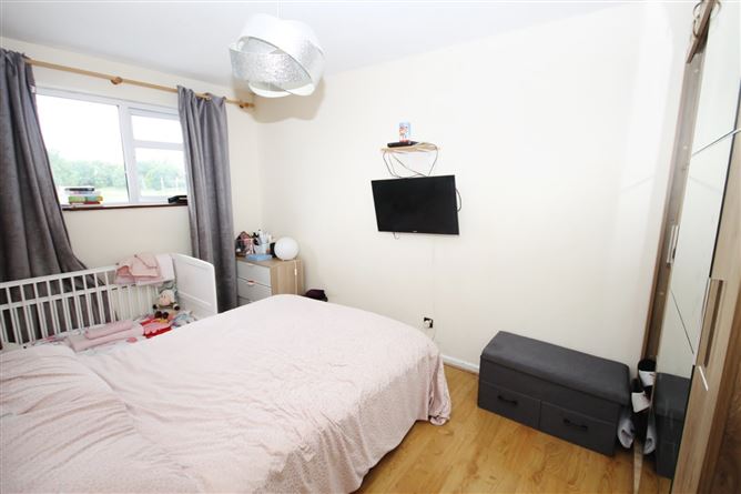 106 Castle Park, Tallaght, Dublin 24