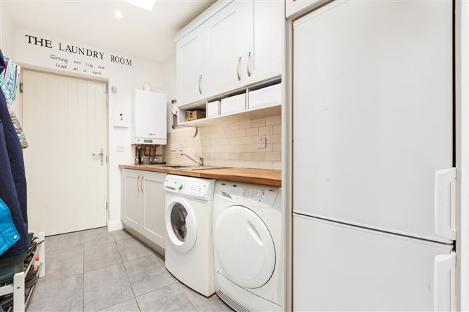 4 The Lakelands, Castleside Drive, Rathfarnham, Dublin 14