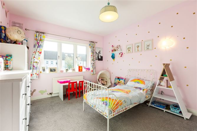 4 The Lakelands, Castleside Drive, Rathfarnham, Dublin 14
