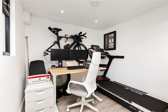 4 The Lakelands, Castleside Drive, Rathfarnham, Dublin 14