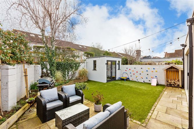 4 The Lakelands, Castleside Drive, Rathfarnham, Dublin 14