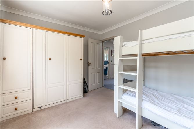 4, Knocknashee, Goatstown, Dublin 14