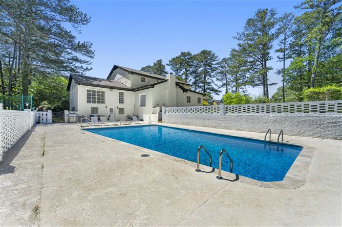 VoyageATL Manor,Fayetteville, Georgia, USA