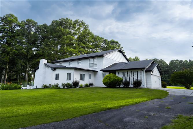 VoyageATL Manor,Fayetteville, Georgia, USA