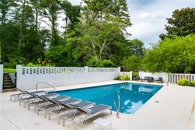VoyageATL Manor,Fayetteville, Georgia, USA