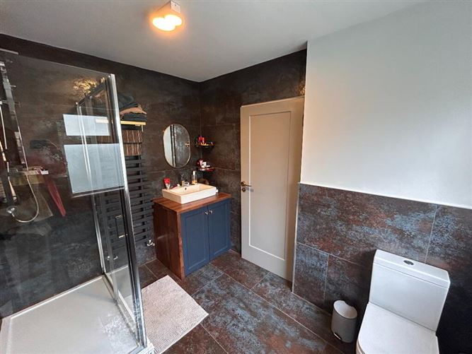 2 Saint Theresa's Terrace, Scarlet Street, Drogheda, Louth