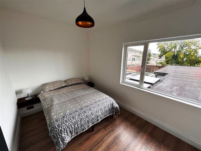 2 Saint Theresa's Terrace, Scarlet Street, Drogheda, Louth