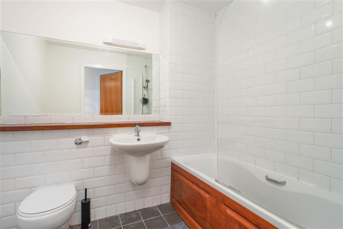 Apartment 4,Glenesky Square, Phoenix Park Avenue, Castleknock, Dublin 15, Castleknock, Dublin 15