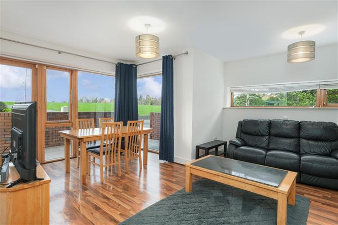 Apartment 4,Glenesky Square, Phoenix Park Avenue, Castleknock, Dublin 15, Castleknock, Dublin 15