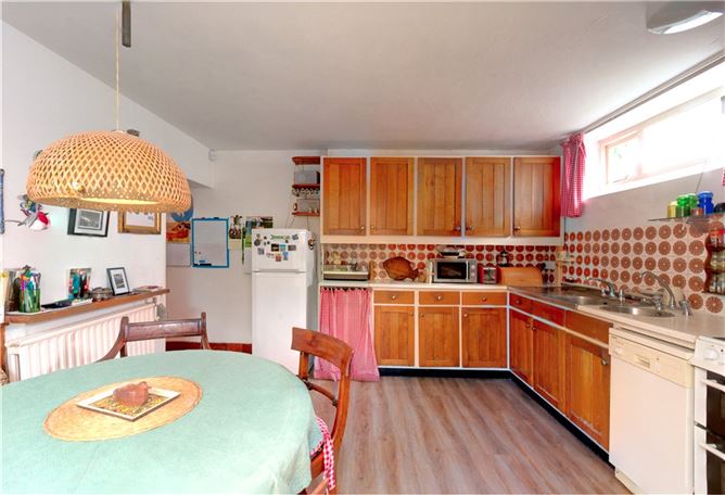 Photo 8 of 24 — 28 Sandycove Avenue West, Sandycove, Co. Dublin