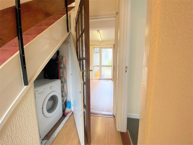 112 Whitechurch Way, Rathfarnham, Dublin 16 Ray Cooke Auctioneers