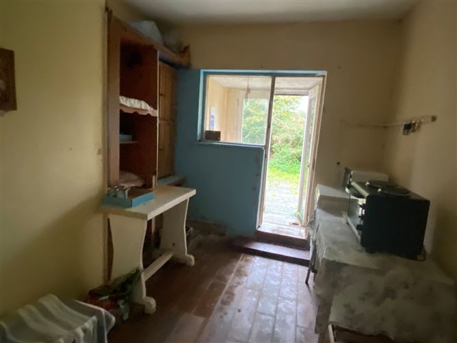 Knocknavaddy, Furbo, Co. Galway