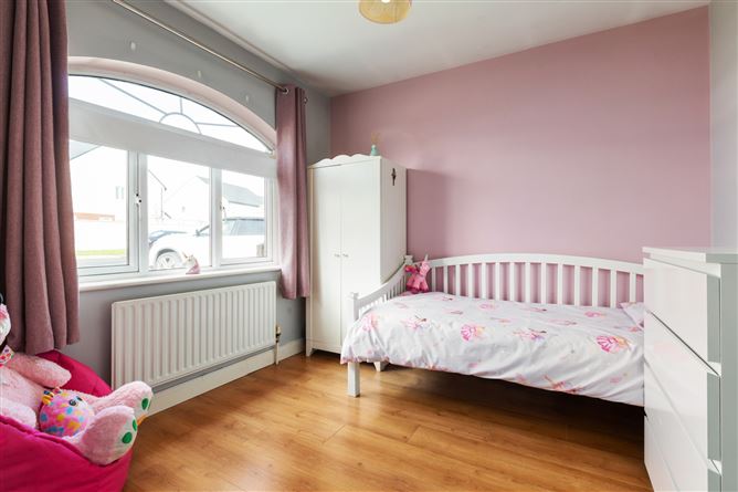 17 The Drive, Meadowvale, Arklow, Co. Wicklow