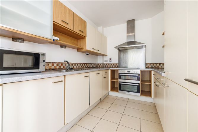 1 The Ramparts, Willow Avenue, Cabinteely, Dublin 18