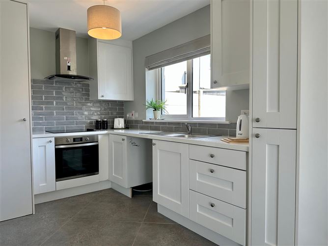 2 Upton Meadow, Kilmuckridge, Wexford