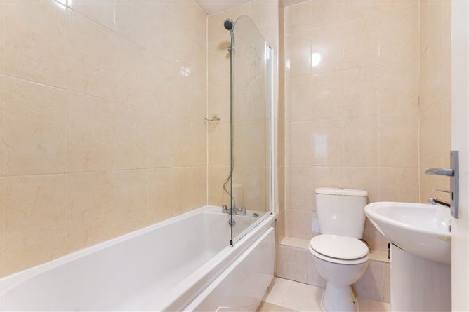 6 Carmichael Hall, Windy Arbour, Dublin 14