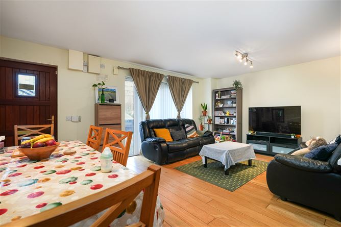 15 Melville Lawn, Finglas, Dublin 11