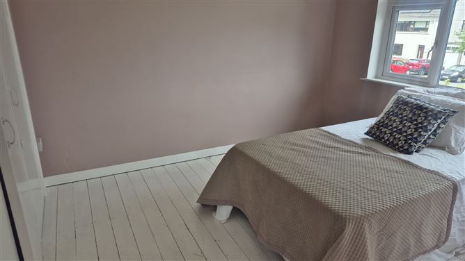 Photo 10 of 16 — Lakelands Grove Number 1, Kilmacud, Dublin 14