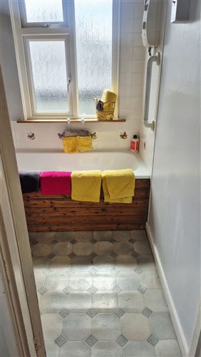 Photo 13 of 16 — Lakelands Grove Number 1, Kilmacud, Dublin 14