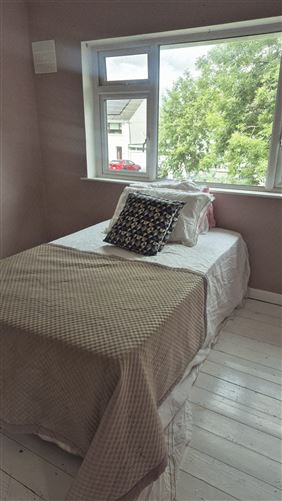 Photo 11 of 16 — Lakelands Grove Number 1, Kilmacud, Dublin 14
