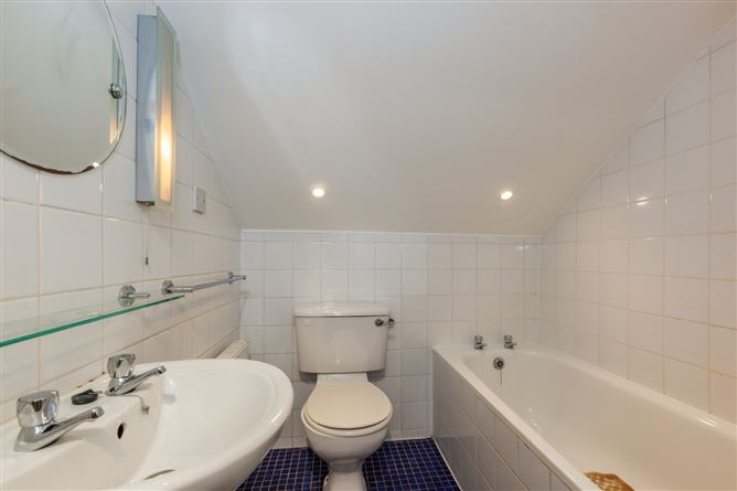 132 Botanic Road, Glasnevin, Dublin 9.