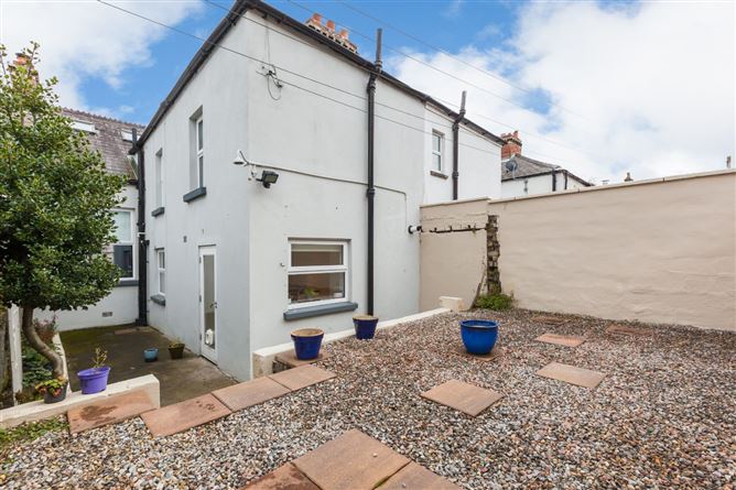 132 Botanic Road, Glasnevin, Dublin 9.