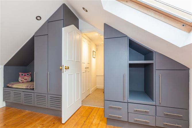 132 Botanic Road, Glasnevin, Dublin 9.