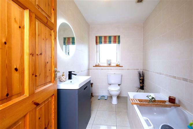 11 Ard Na Gaoithe, Dromahane, Mallow, Co. Cork.