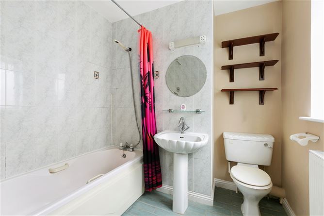 28 Abbeywood Avenue, Lucan, Co. Dublin