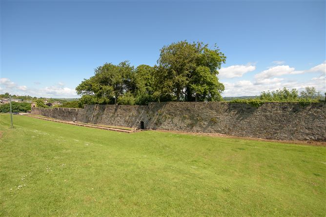 18 Raheen Park, Youghal, East Cork