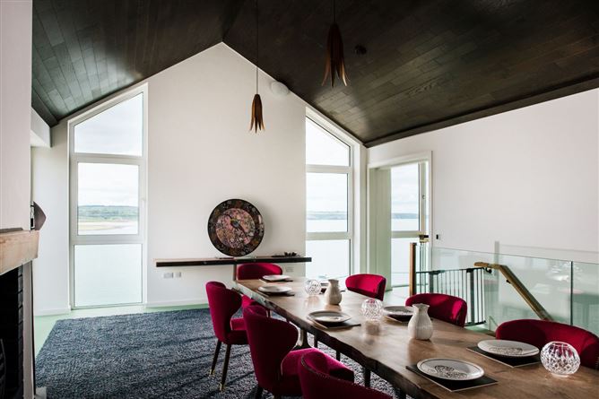 5,Cliff House Hotel