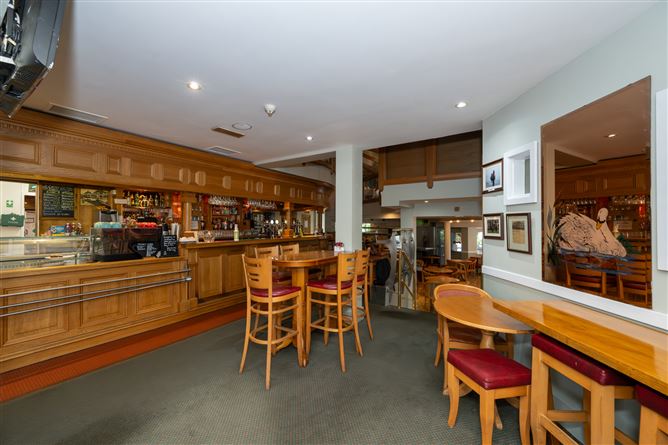 https://photos-a.propertyimages.ie/media/9/7/9/4936979/602f416a-1193-4c0b-aa50-9f98ec0fd642_l.jpg