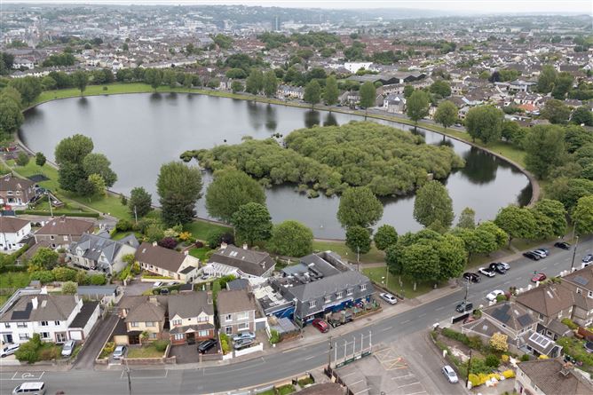 https://photos-a.propertyimages.ie/media/9/7/9/4936979/602f416a-1193-4c0b-aa50-9f98ec0fd642_l.jpg