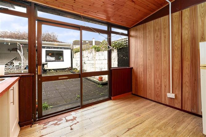 52 Hillcrest Drive, Lucan, Co.Dublin