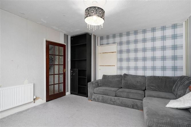 52 Hillcrest Drive, Lucan, Co.Dublin