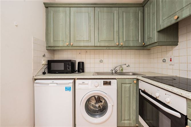 Apartment 6, ASTON ABBEY, 10 Aston Quay, Temple Bar, Dublin 2