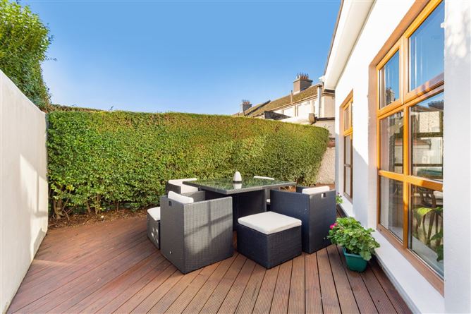 25 Larkfield Grove, Harold's Cross, Dublin 6W