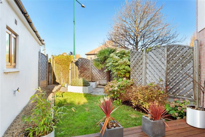 25 Larkfield Grove, Harold's Cross, Dublin 6W