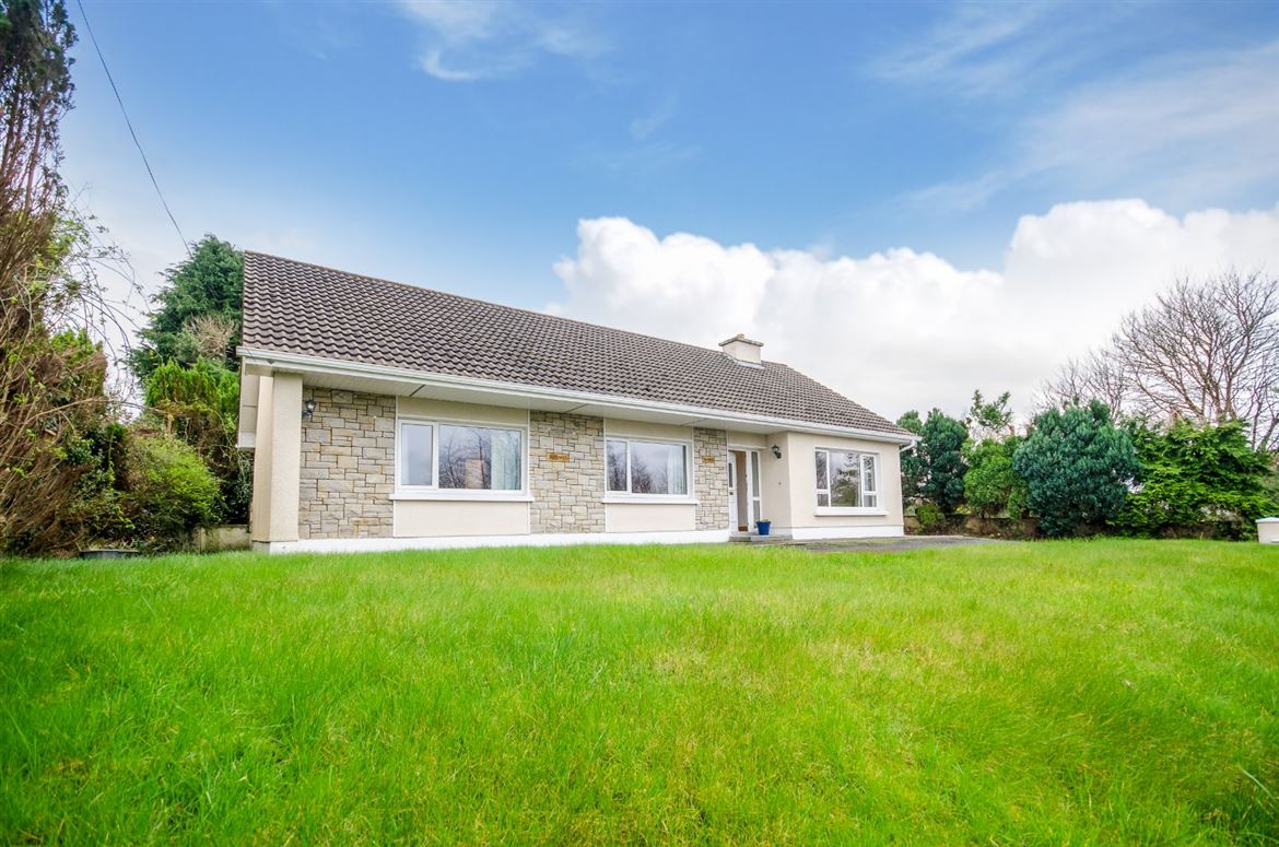 Swinford Rd, Foxford, Co. Mayo