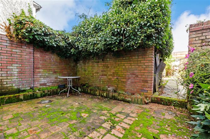 93 Iona Road, Glasnevin, Dublin 9