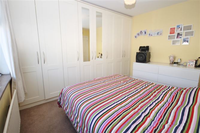 253 Glenview Park, Tallaght, Dublin 24