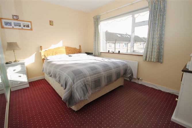253 Glenview Park, Tallaght, Dublin 24