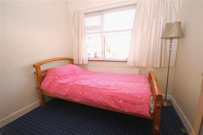 253 Glenview Park, Tallaght, Dublin 24