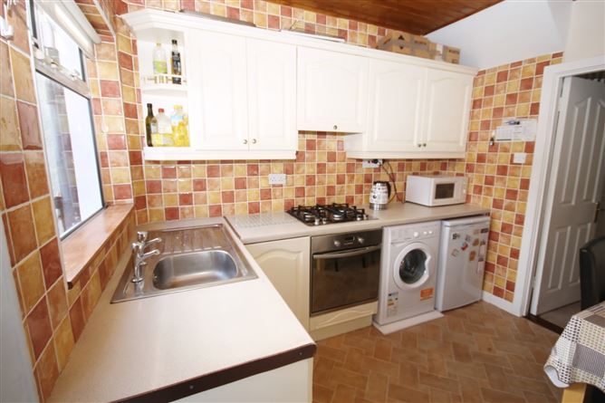 253 Glenview Park, Tallaght, Dublin 24